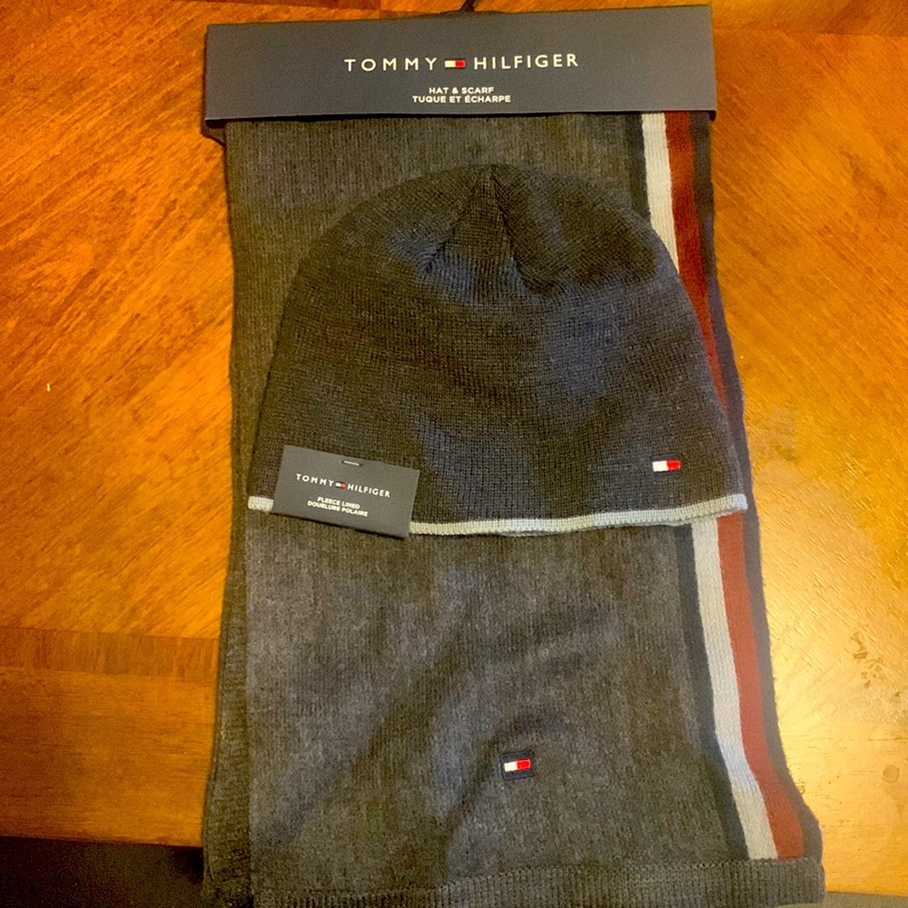 Tommy Hilfiger hat & scarf